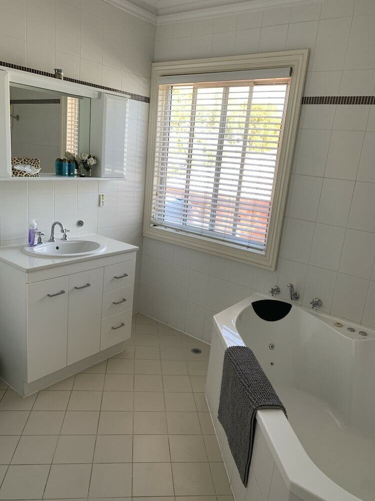Hotel Arundel's Boutique Accommodation