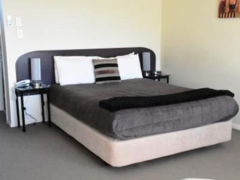 Bk's Chardonnay Motor Lodge Masterton