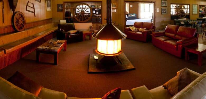 Hotel Snowy Mountains Resort And Function Centre