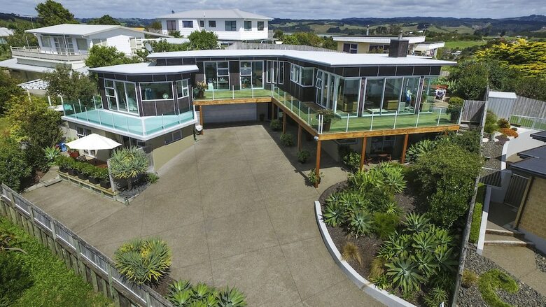 Bed & Breakfast Tahi Lodge - Matakana Coast