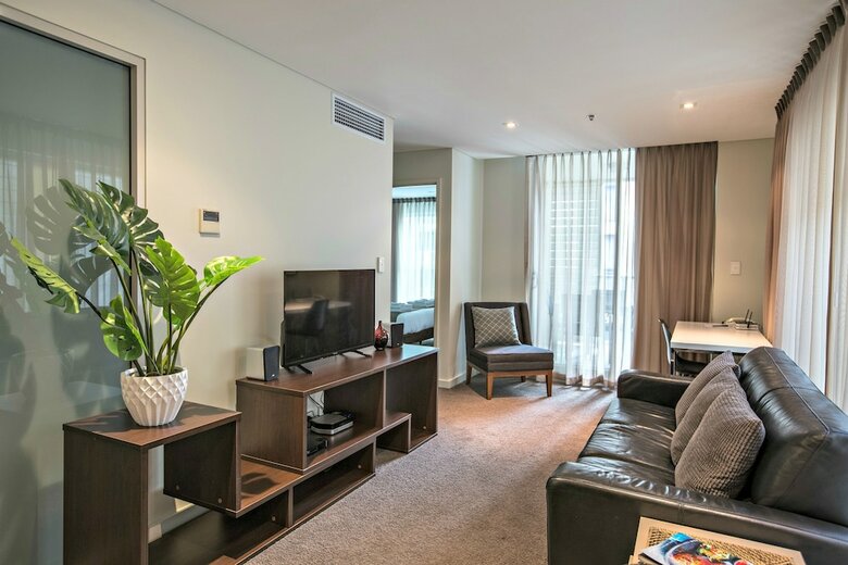Adelaide Dresscircle Apartments North Terrace