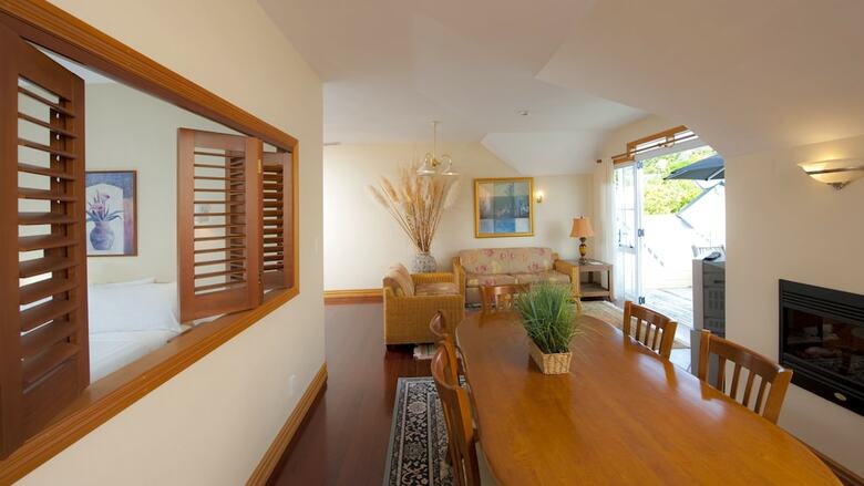 Apartamentos Seaport Village