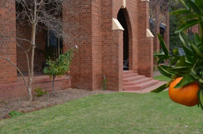 Bed & Breakfast The Old Parkes Convent
