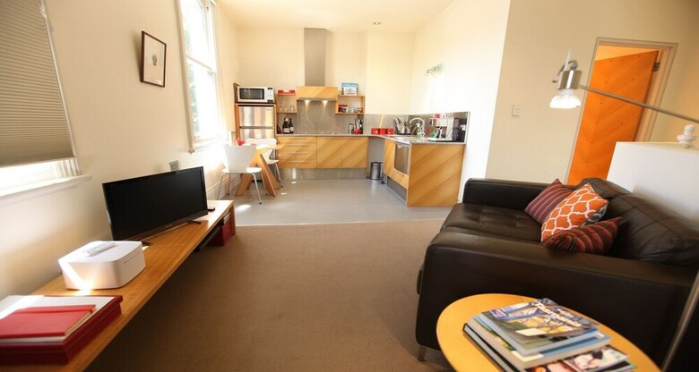 Twofourtwo Boutique Apartments