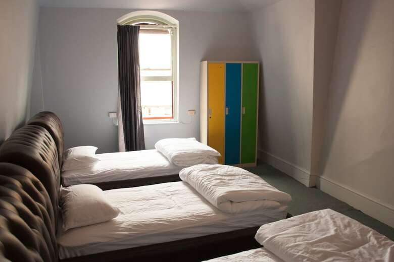 Hostal The Backpackers Imperial Hotel - Hostel