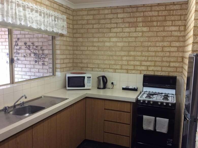 Busselton Villas And Caravan Park