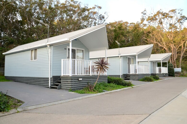 Middle Rock Holiday Resort