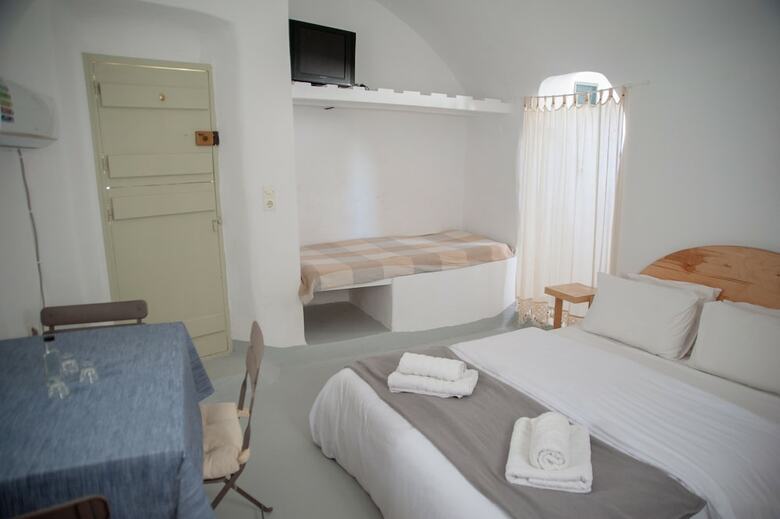 Apartamentos Mesana Traditional Stone Houses