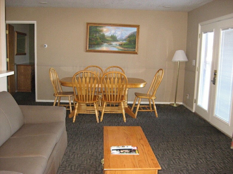 Beachcomber Inn