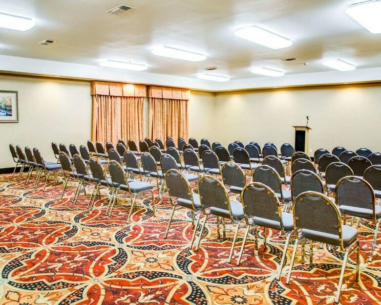 Hotel Comfort Suites Tyler South