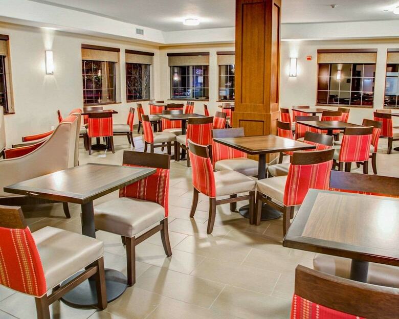 Hotel Comfort Suites Tyler South