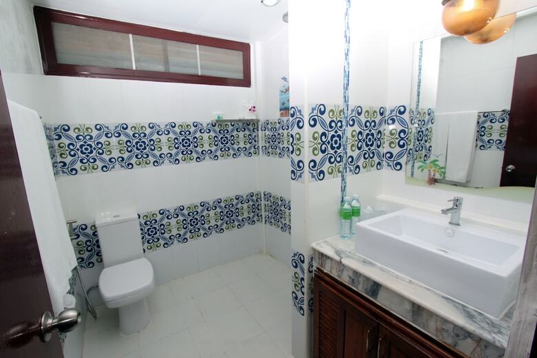 Hotel Coral Island Resort