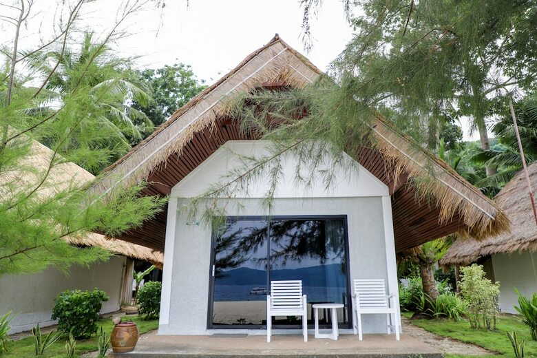 Hotel Coral Island Resort