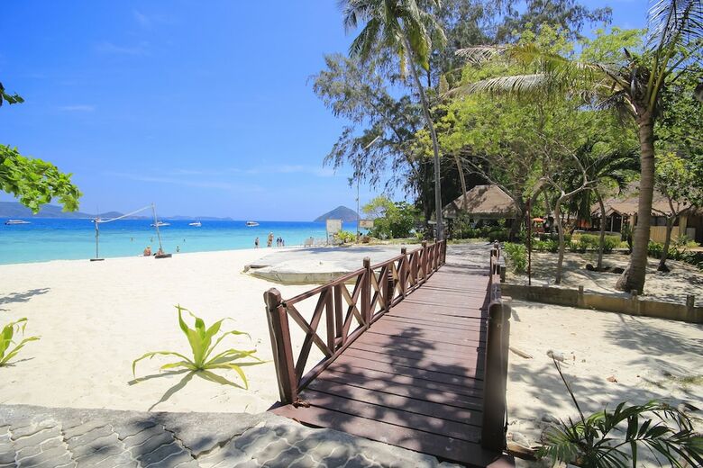 Hotel Coral Island Resort
