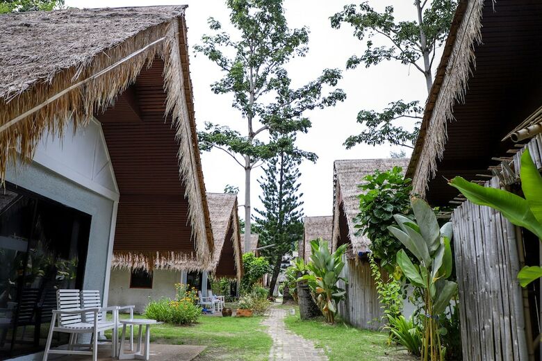 Hotel Coral Island Resort