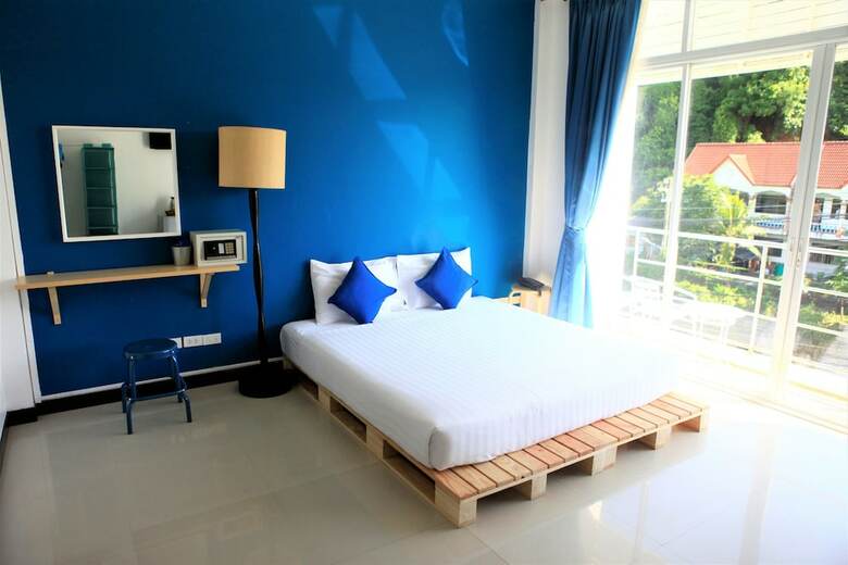 Hotel Sea Host Inn