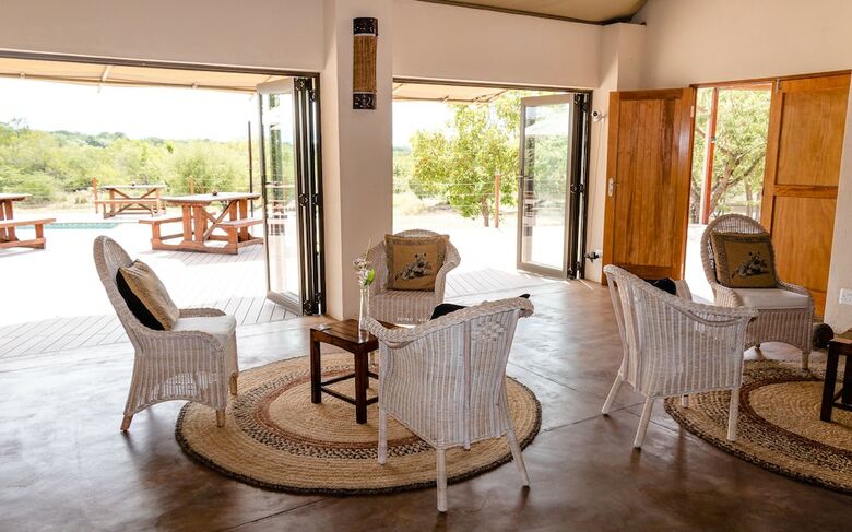 Cheetah Paw Eco Lodge