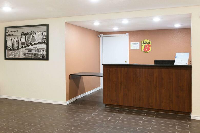 Motel Super 8 By Wyndham Duncan