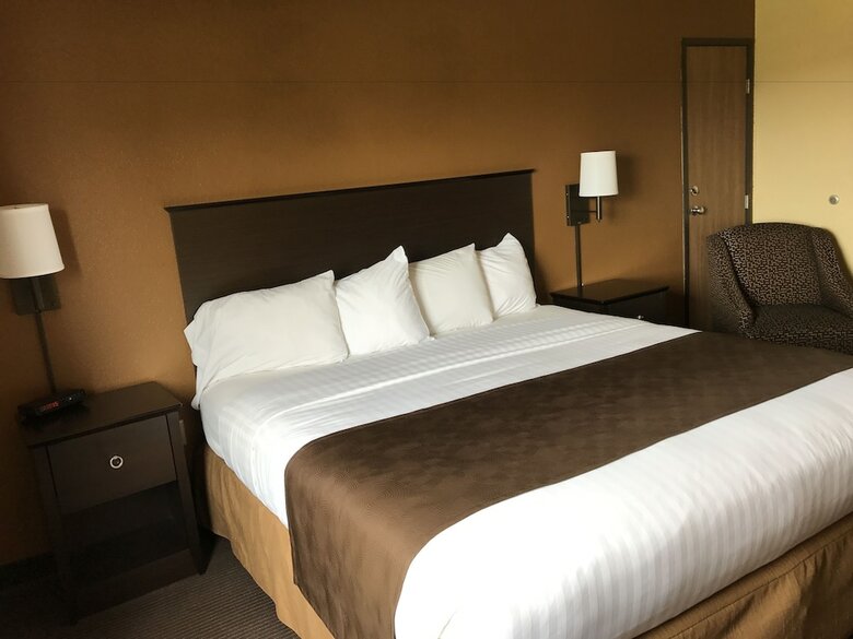 Hotel Americinn By Wyndham West Bend