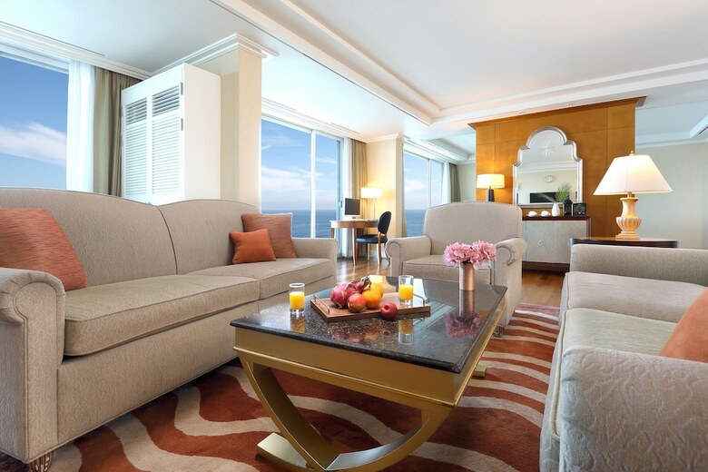 Hotel Ramada Plaza Jeju Ocean Front