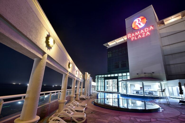 Hotel Ramada Plaza Jeju Ocean Front