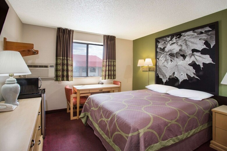 Hotel Super 8 By Wyndham Salem Va