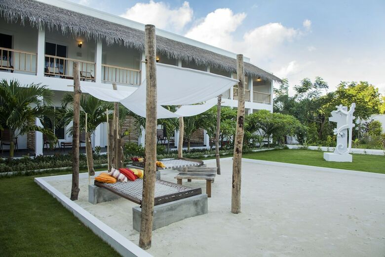 Hotel Evexia Beach Collection - A Premium Wellness Retreat