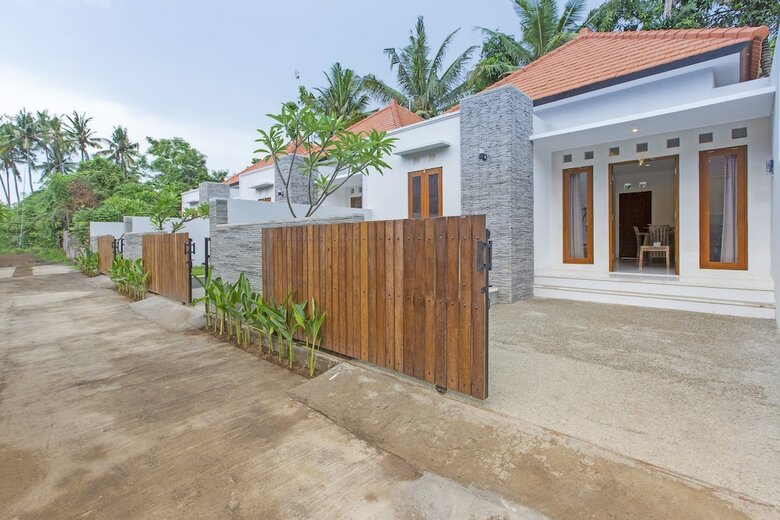 Odika Lovina House And Villa