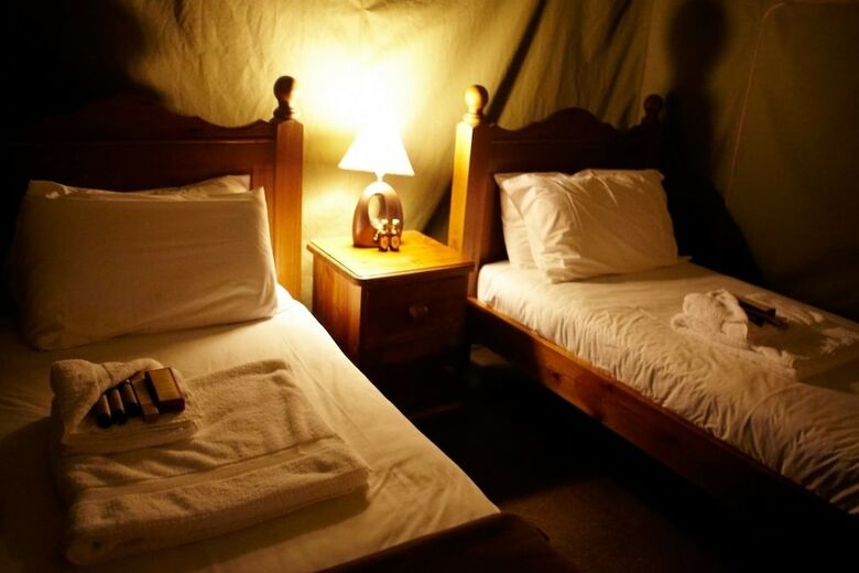 Port Lympne Reserve - Livingstone Lodge