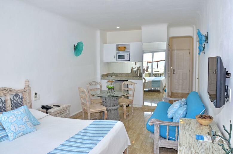 Aparthotel Amigo Rental
