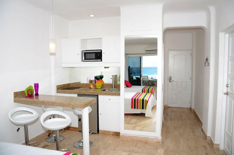 Aparthotel Amigo Rental