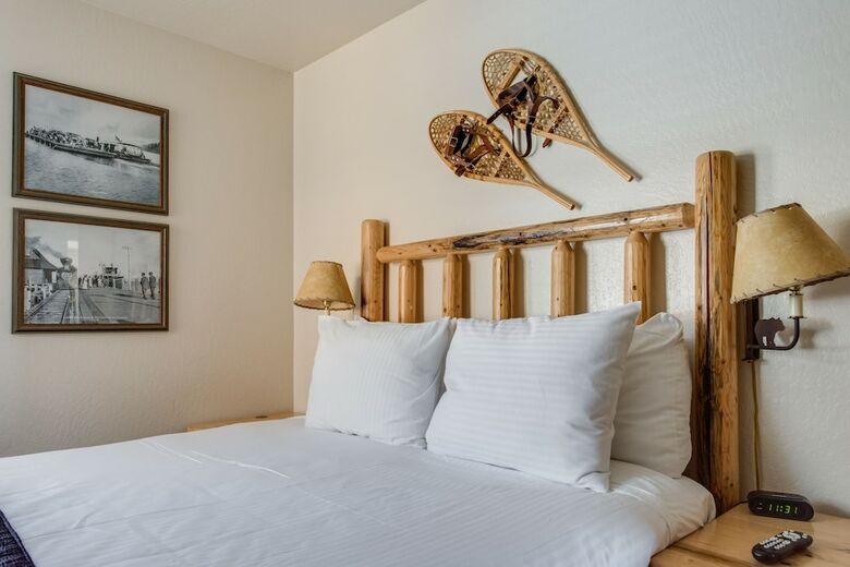 Hotel Franciscan Lakeside Lodge