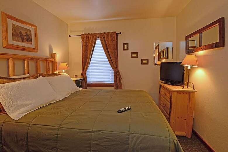 Hotel Franciscan Lakeside Lodge