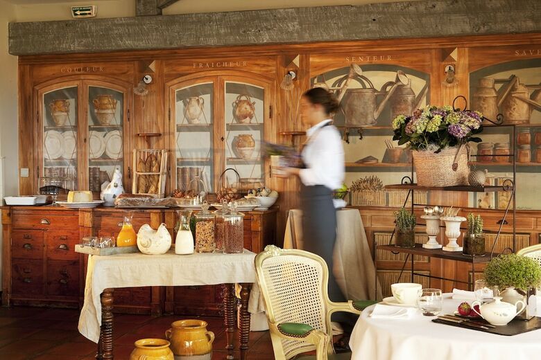 Hotel Boutique H�tel - Hostellerie B�rard & Spa
