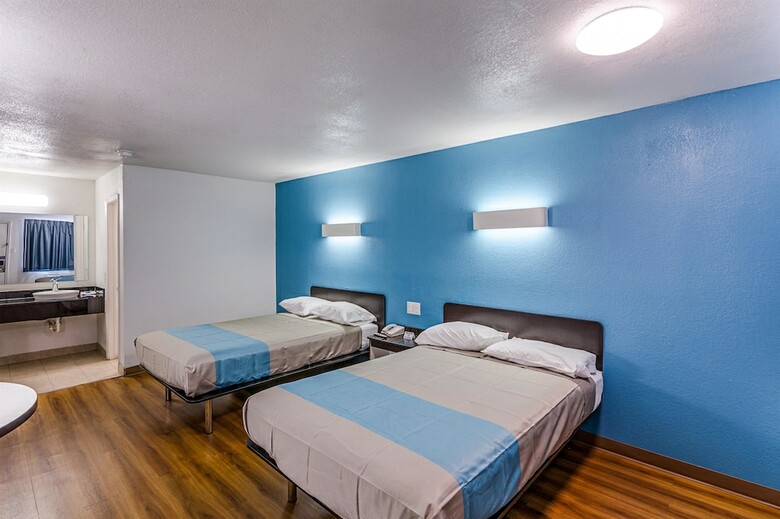 Motel 6 Fort Worth Convention Center