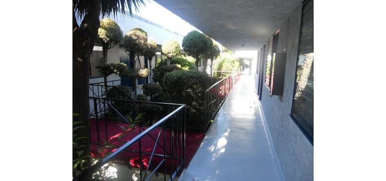 Hostal Los Angeles Backpackers Paradise Hostel