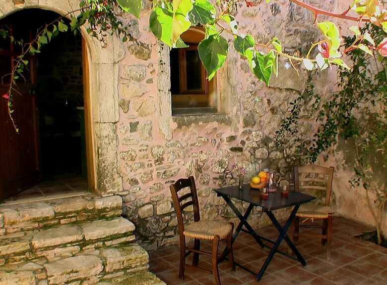 Aparthotel Ksa Sou Traditional Guesthouses