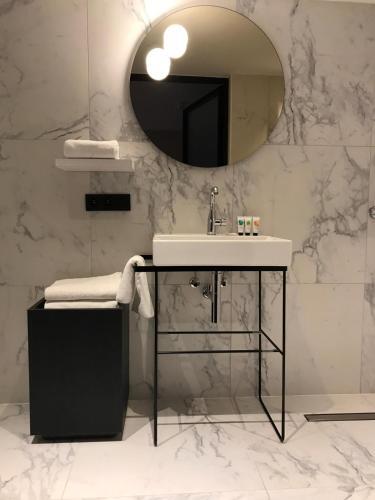 Amosa Li�ge City Centre Hotel