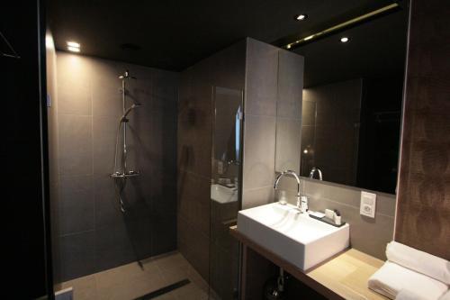 Amosa Li�ge City Centre Hotel
