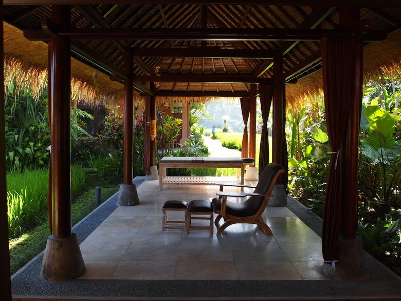 Saren Indah Hotel