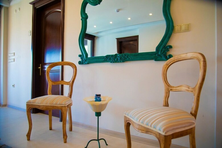 Teddy Luxury Ala�at? Hotel