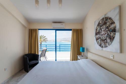 Aparthotel Vrachia Beach Resort