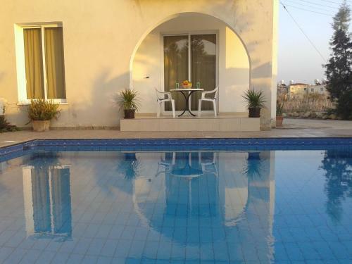 Arilena Holiday Apartments