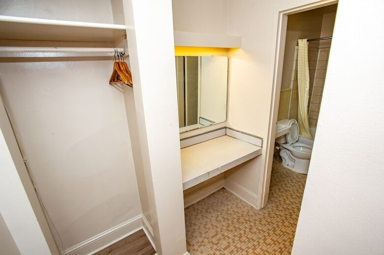 Motel Coach House