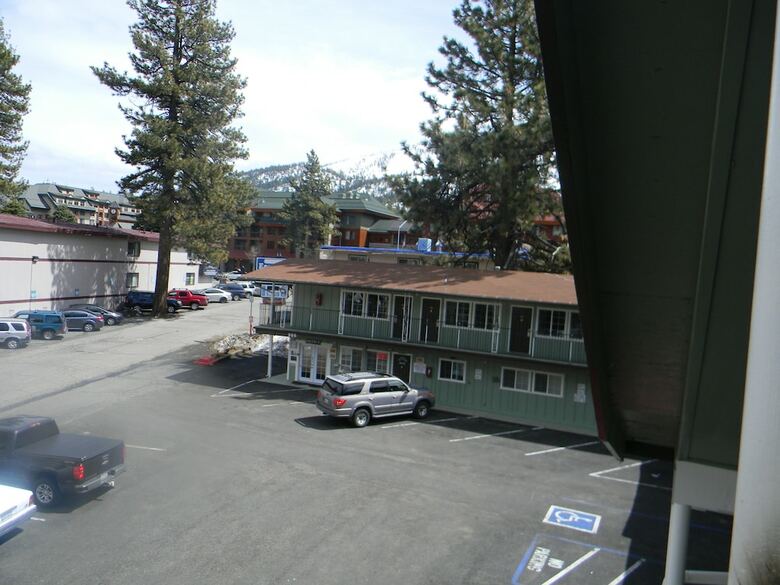 Motel Stateline Economy Inn & Suites