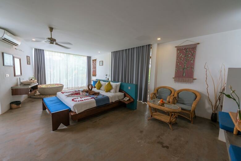 Hotel Chez Moi Suite And Spa