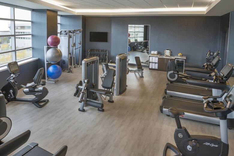 Hotel Buffalo Marriott At Lecom Harborcenter