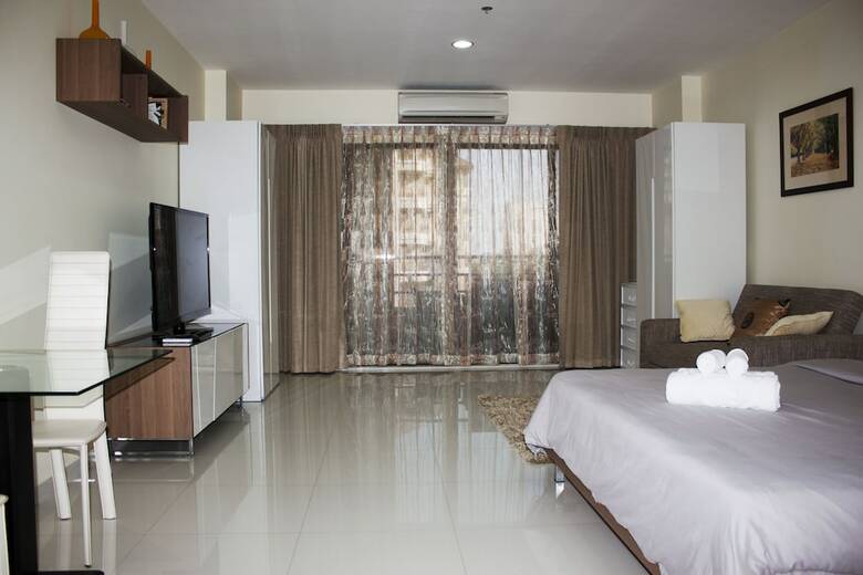 View Talay 3 Beach Apartments