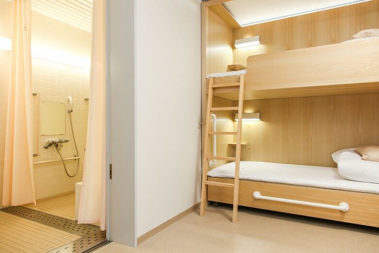 Hostal Shin-osaka Youth Hostel