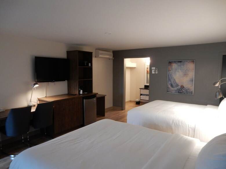 Danny?s Hotel Suites, Surestay Collection By Best Western